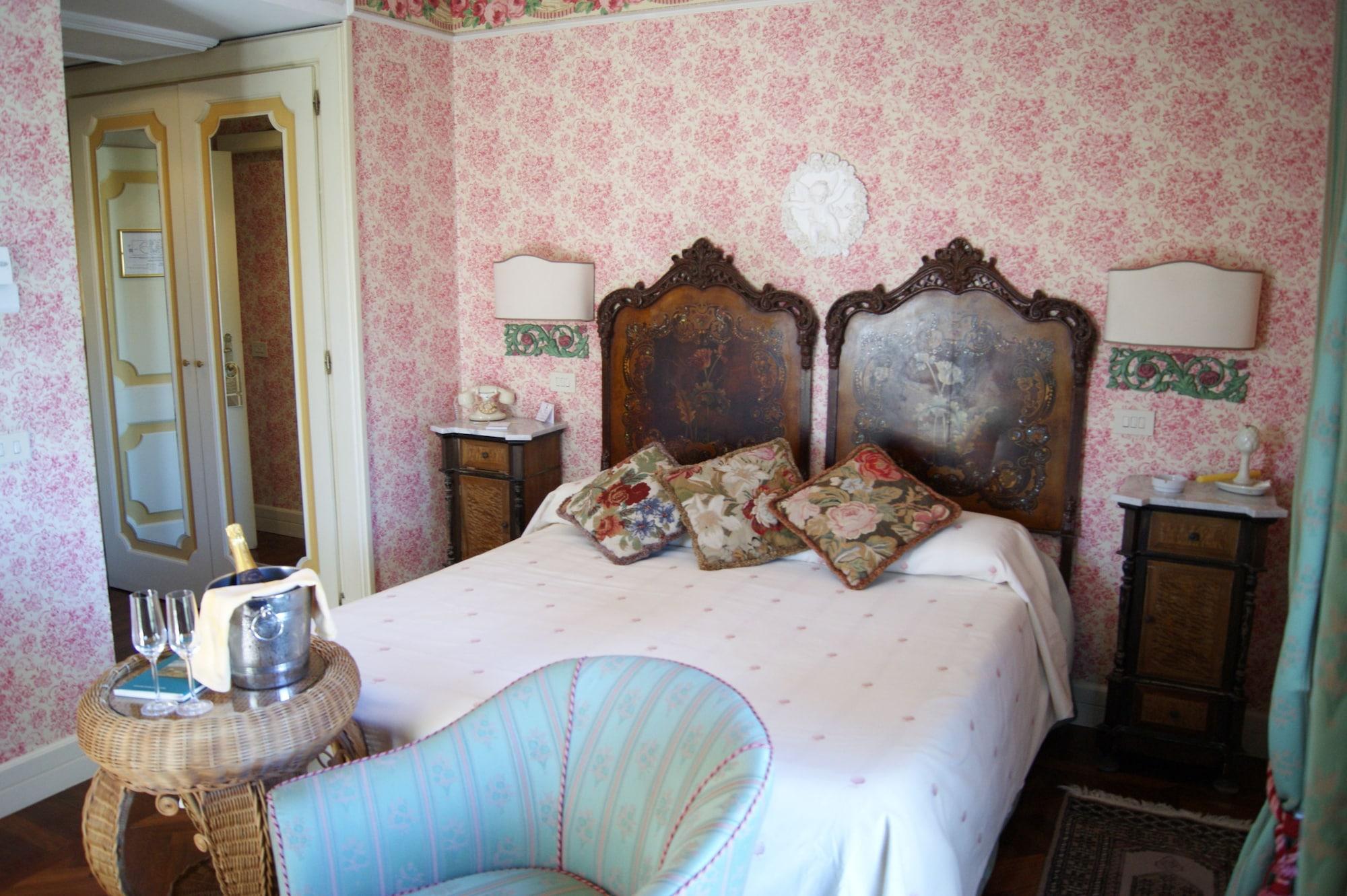Hotel Villa Paradiso Dell'Etna San Giovanni La Punta Luaran gambar
