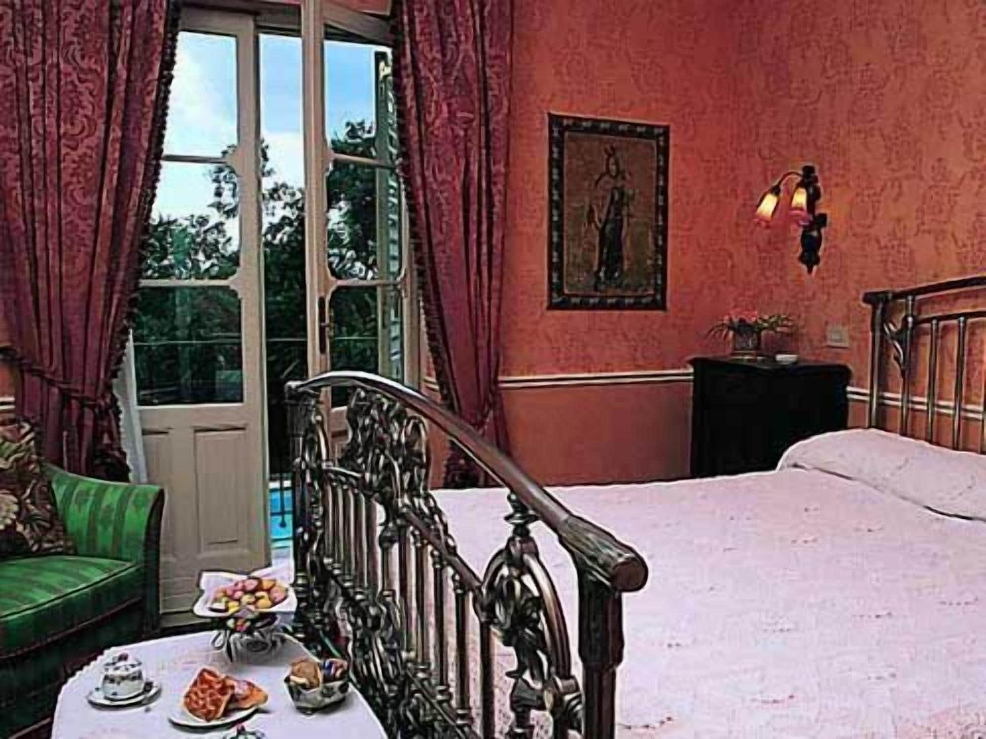 Hotel Villa Paradiso Dell'Etna San Giovanni La Punta Luaran gambar
