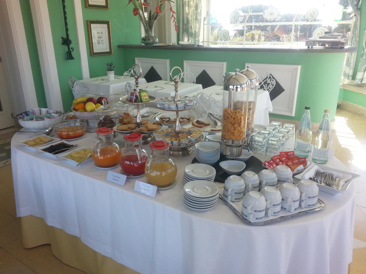 Hotel Villa Paradiso Dell'Etna San Giovanni La Punta Luaran gambar