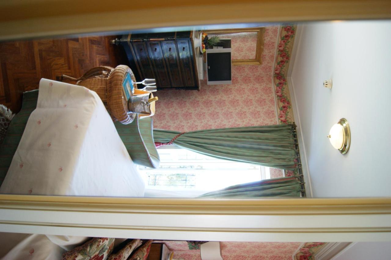 Hotel Villa Paradiso Dell'Etna San Giovanni La Punta Luaran gambar