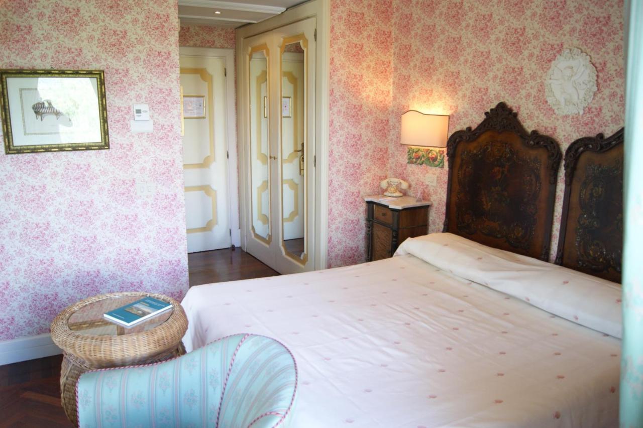 Hotel Villa Paradiso Dell'Etna San Giovanni La Punta Luaran gambar